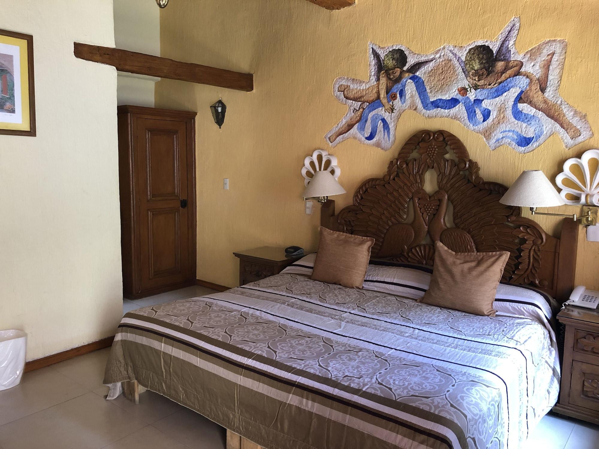 Villa San Jose Hotel & Suites Морелия Экстерьер фото
