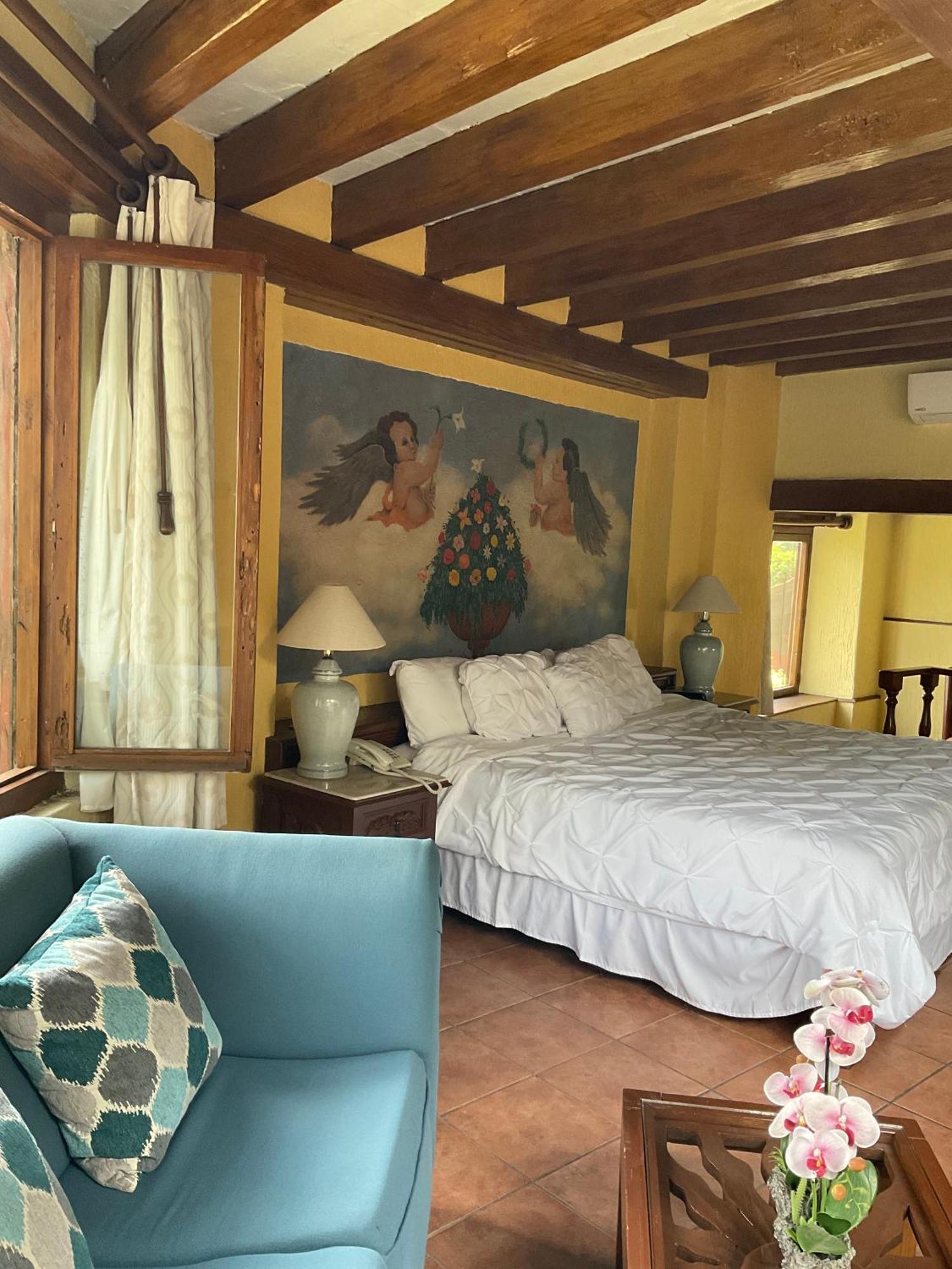 Villa San Jose Hotel & Suites Морелия Экстерьер фото