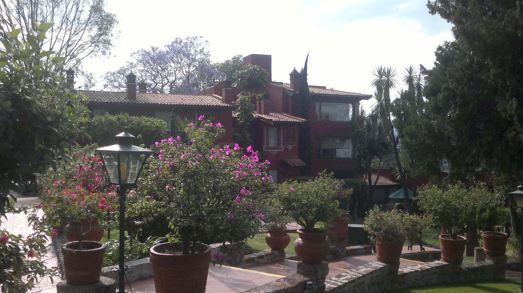 Villa San Jose Hotel & Suites Морелия Экстерьер фото